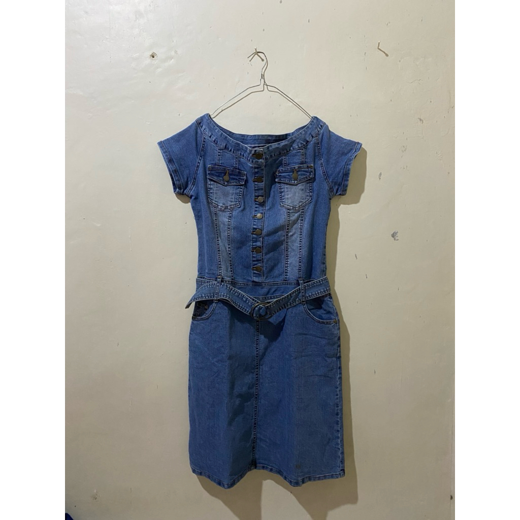 Preloved Dress Jeans