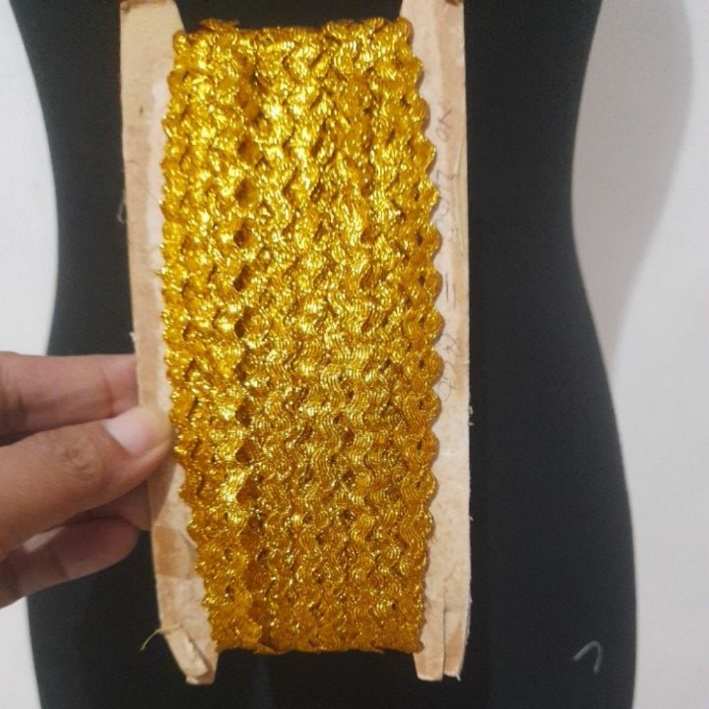 Renda Zigzag emas eceran - Renda Gigi Walang eceran Renda Etnik