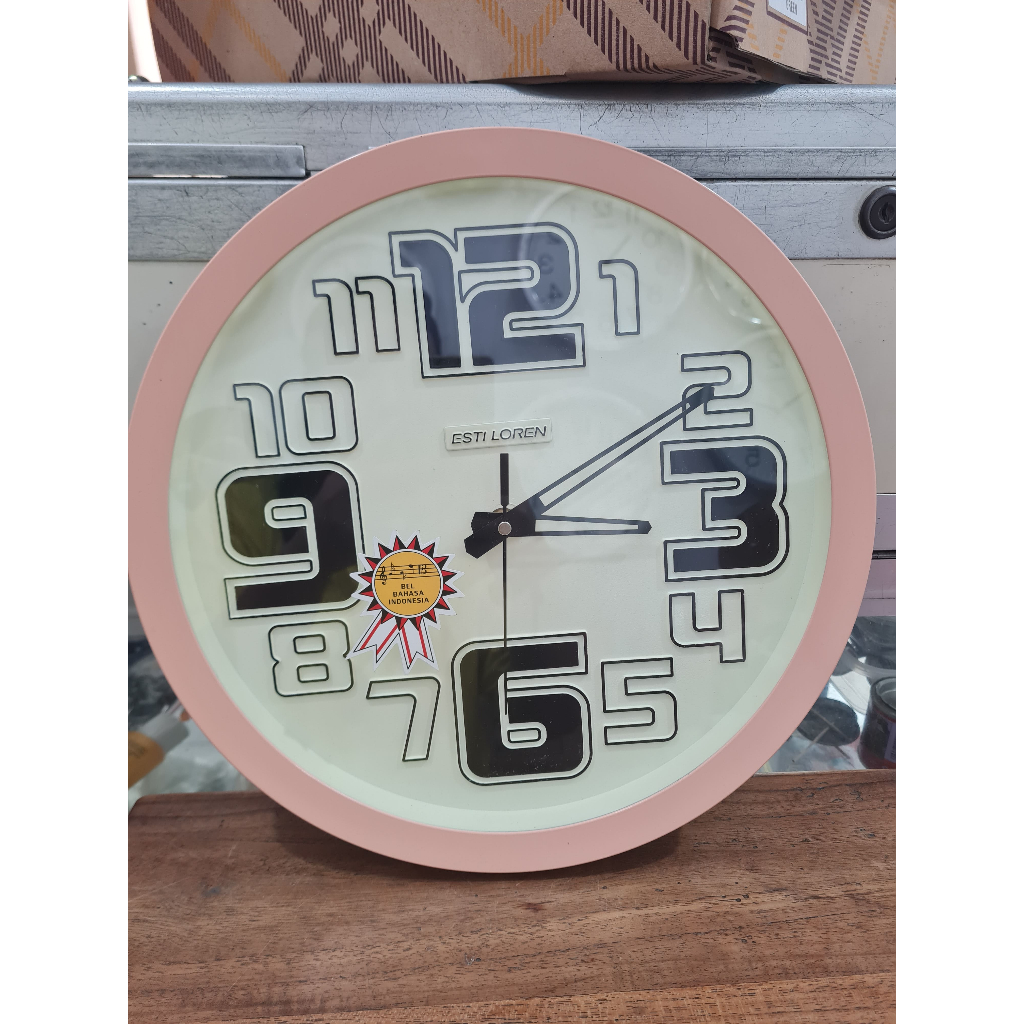 jam dinding estiloren / jam dinding bunyi tiap jam / jam dinding makassar / jam dinding light brown 