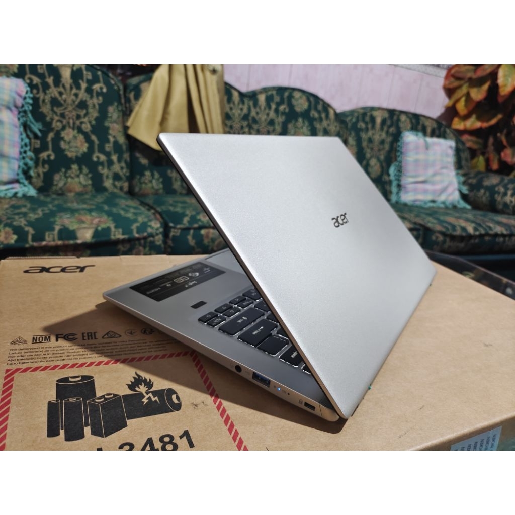 laptop Acer Swift 3x sf314-510g core i5 1135g7 16/512 dual vga iris xe & xe max 4gb