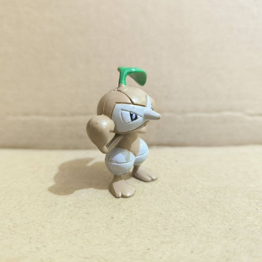 Pokemon nuzleaf tomy moncolle super rare