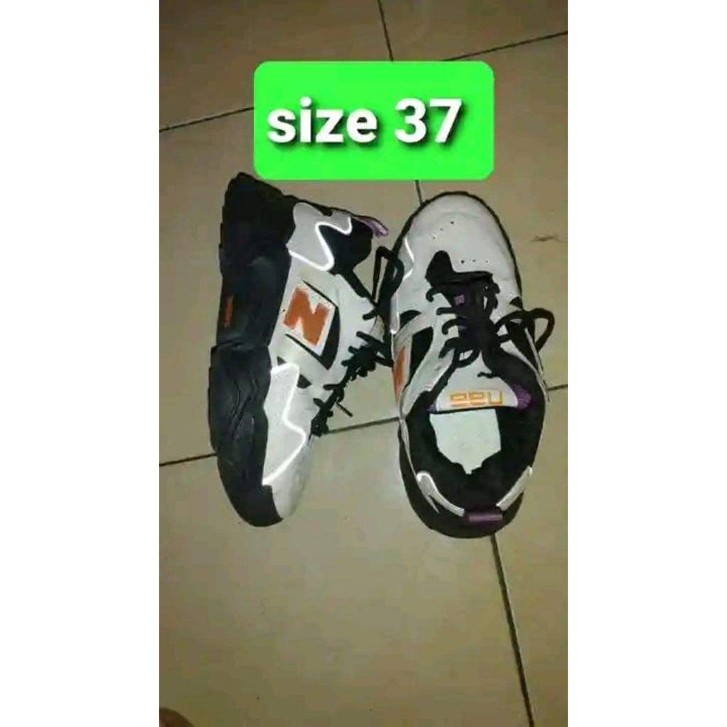 sepatu cewek N