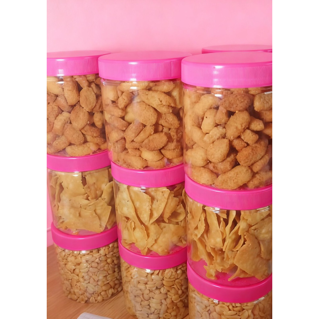 biji ketapang ,sistik ,kacang kupas //dapet 3 toples