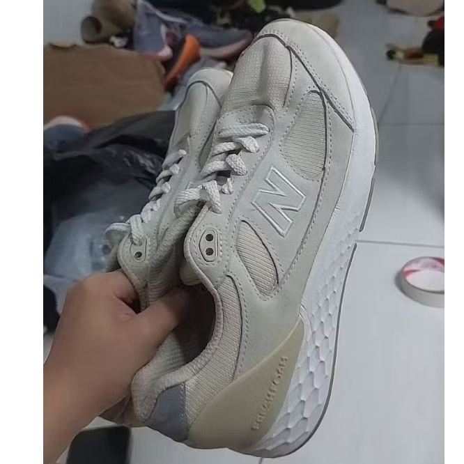 Sepatu NB 1880 women.