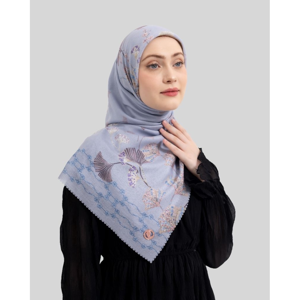 Veiloura The Great Ginkgo Series - Misty Grey Hijab Segi Empat Motif Premium