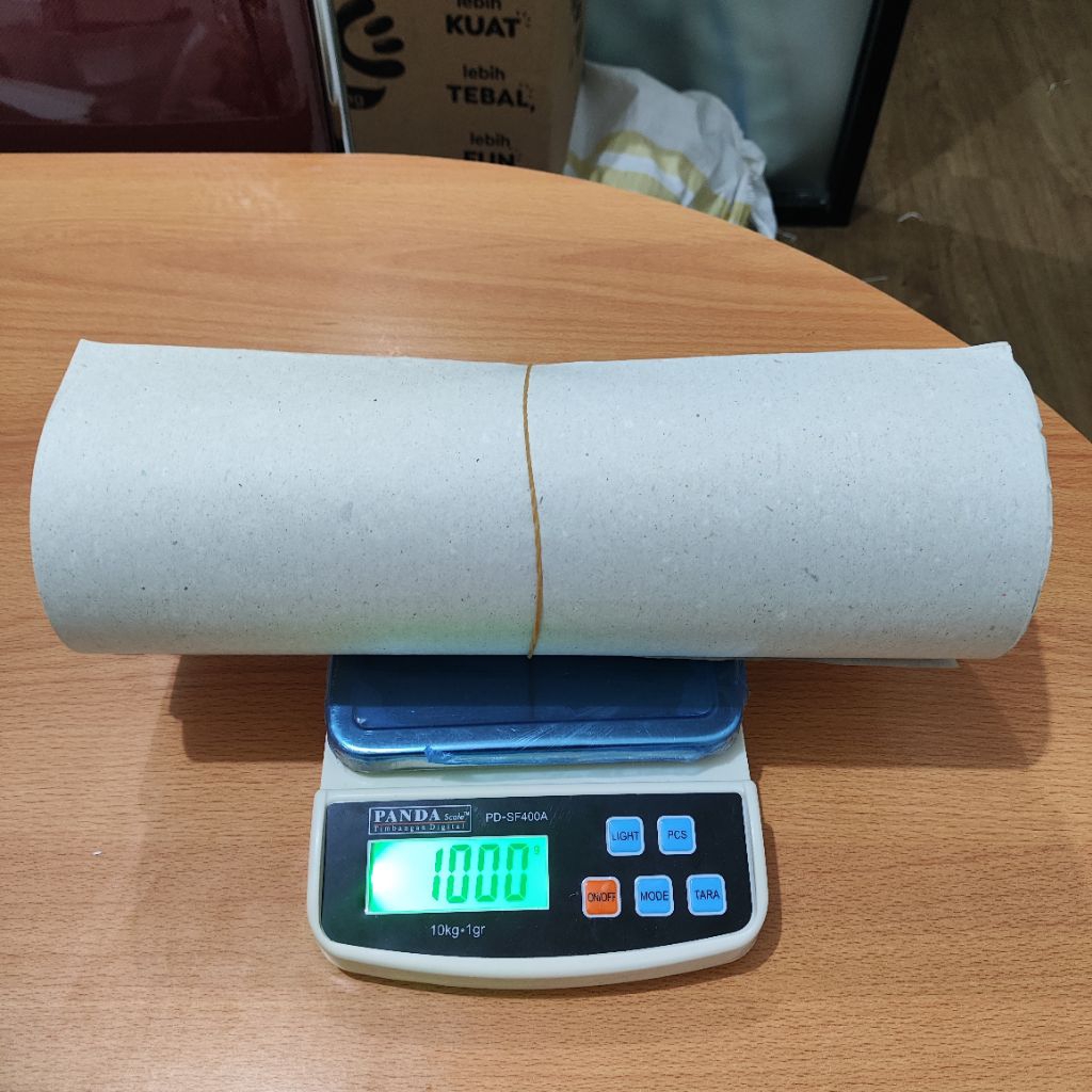 KERTAS KORAN POLOS BERSIH UKURAN 31 X 45 BERAT 1KG / KERTAS BUNGKUS NASI POLOS PELAPIS NASI PADANG A