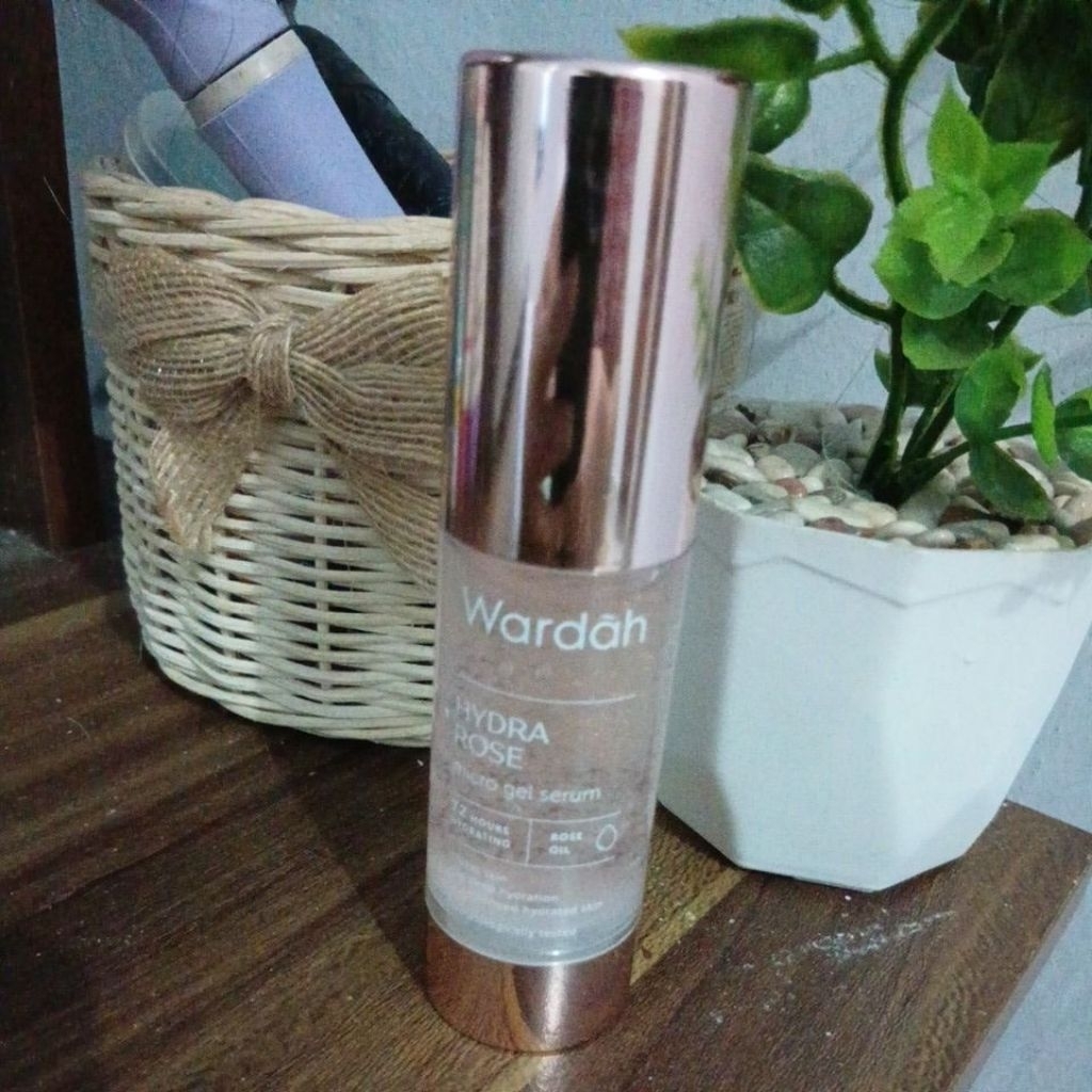 serum wardah hydra rose