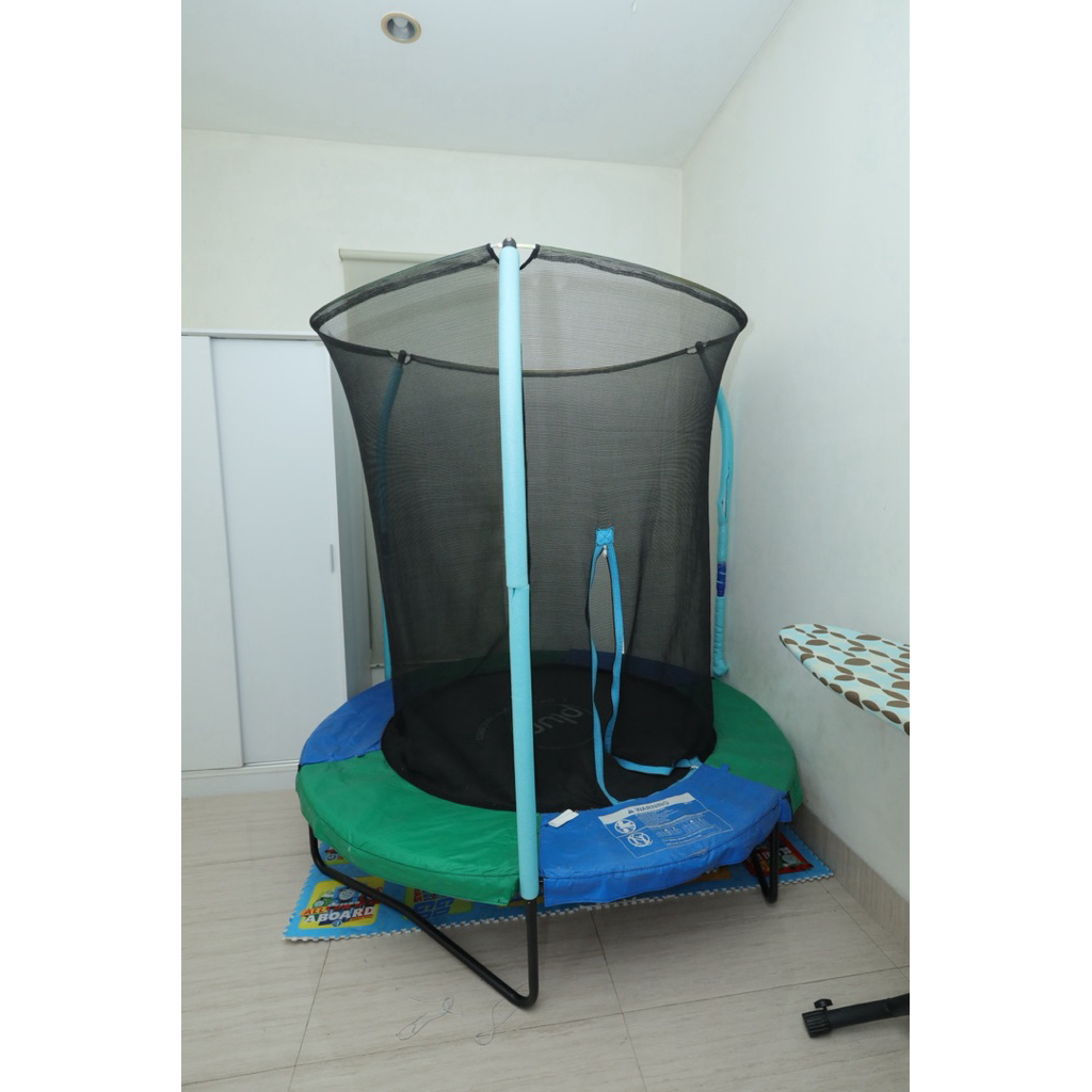trampolin anak