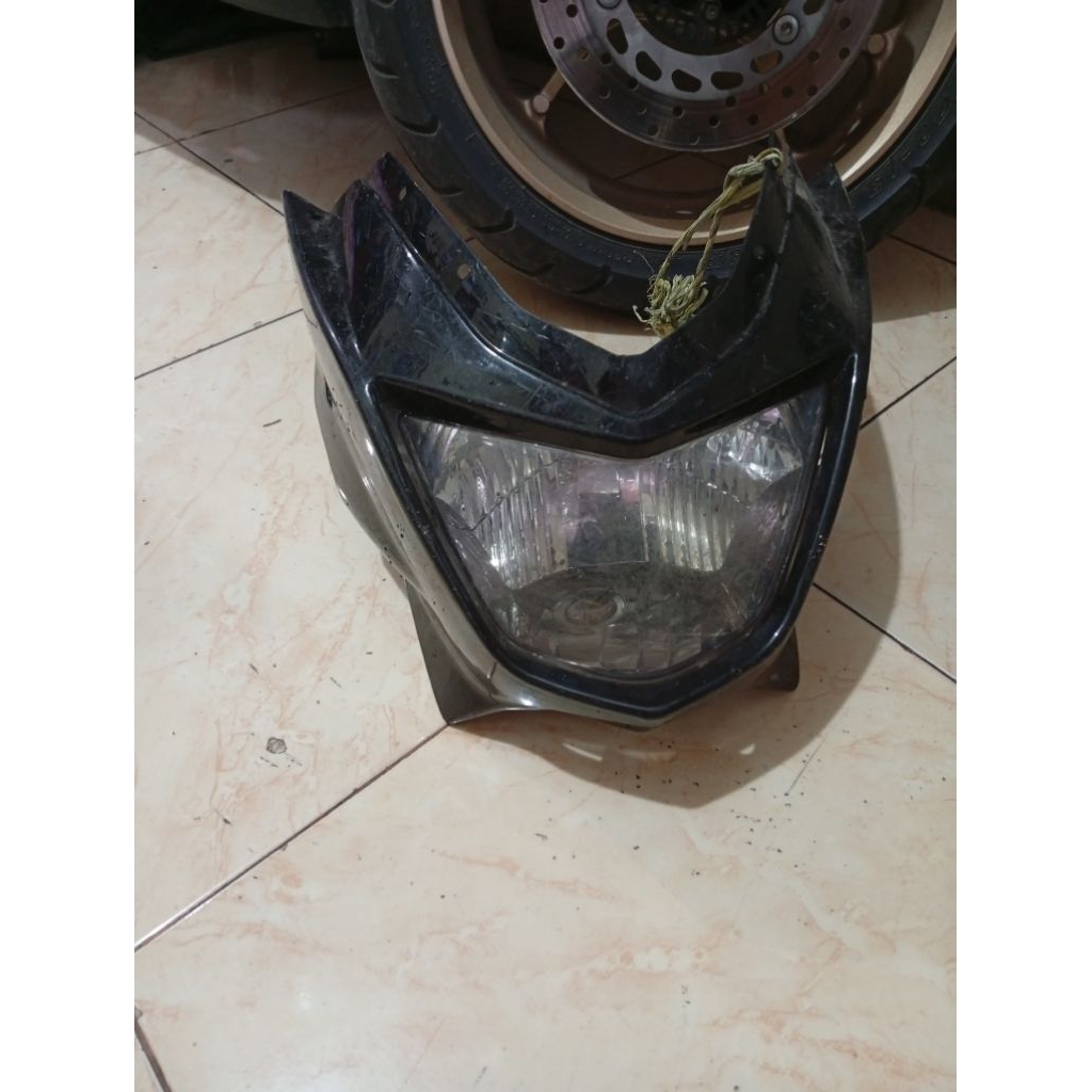 batok set refrektor depan ninja r