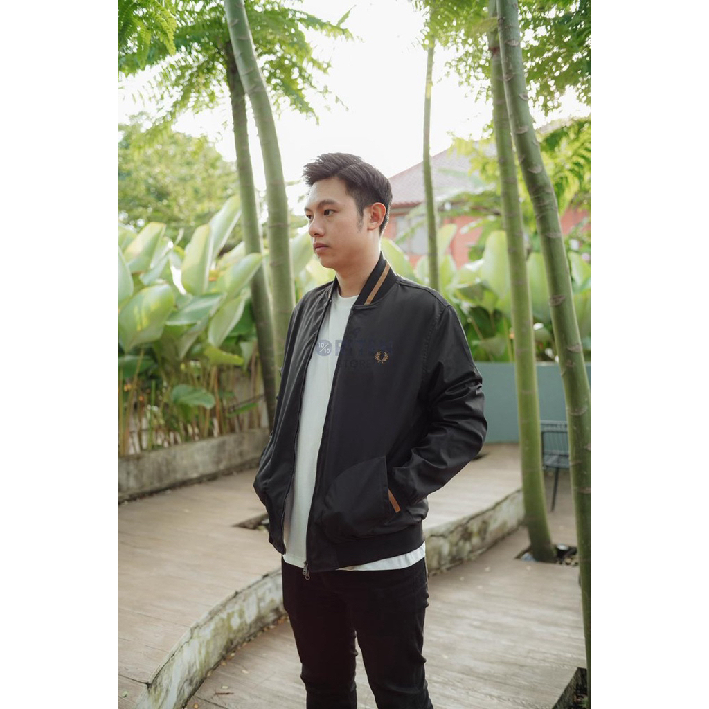 Fred Perry Yellow Tipped Tennis Bomber Jacket Black Original / Jacket Fredperry Authentic