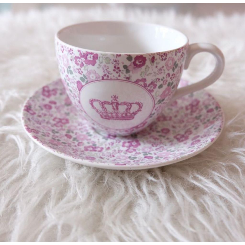 Cangkir Teh Motif Crown dan Bunga Preloved