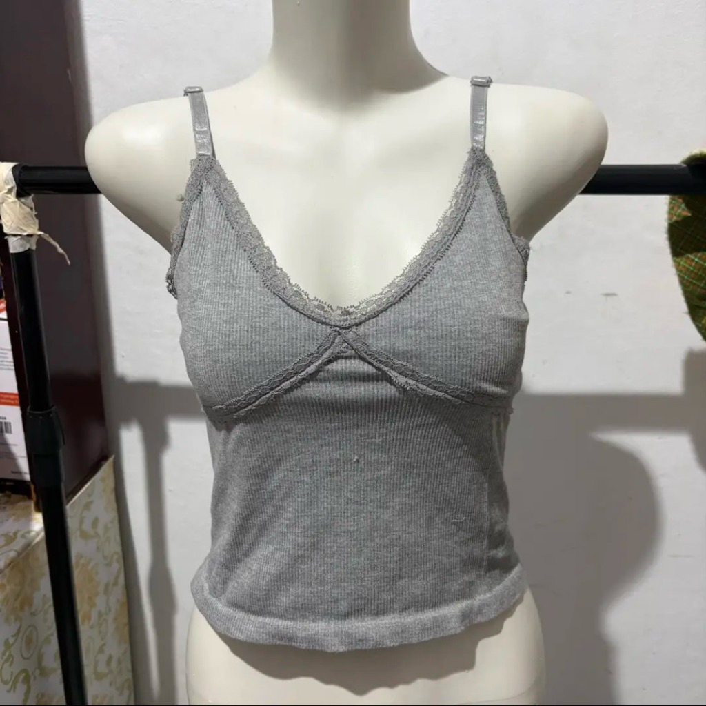 tanktop / crop top / atasan wanita brand / no brand preloved tanktop