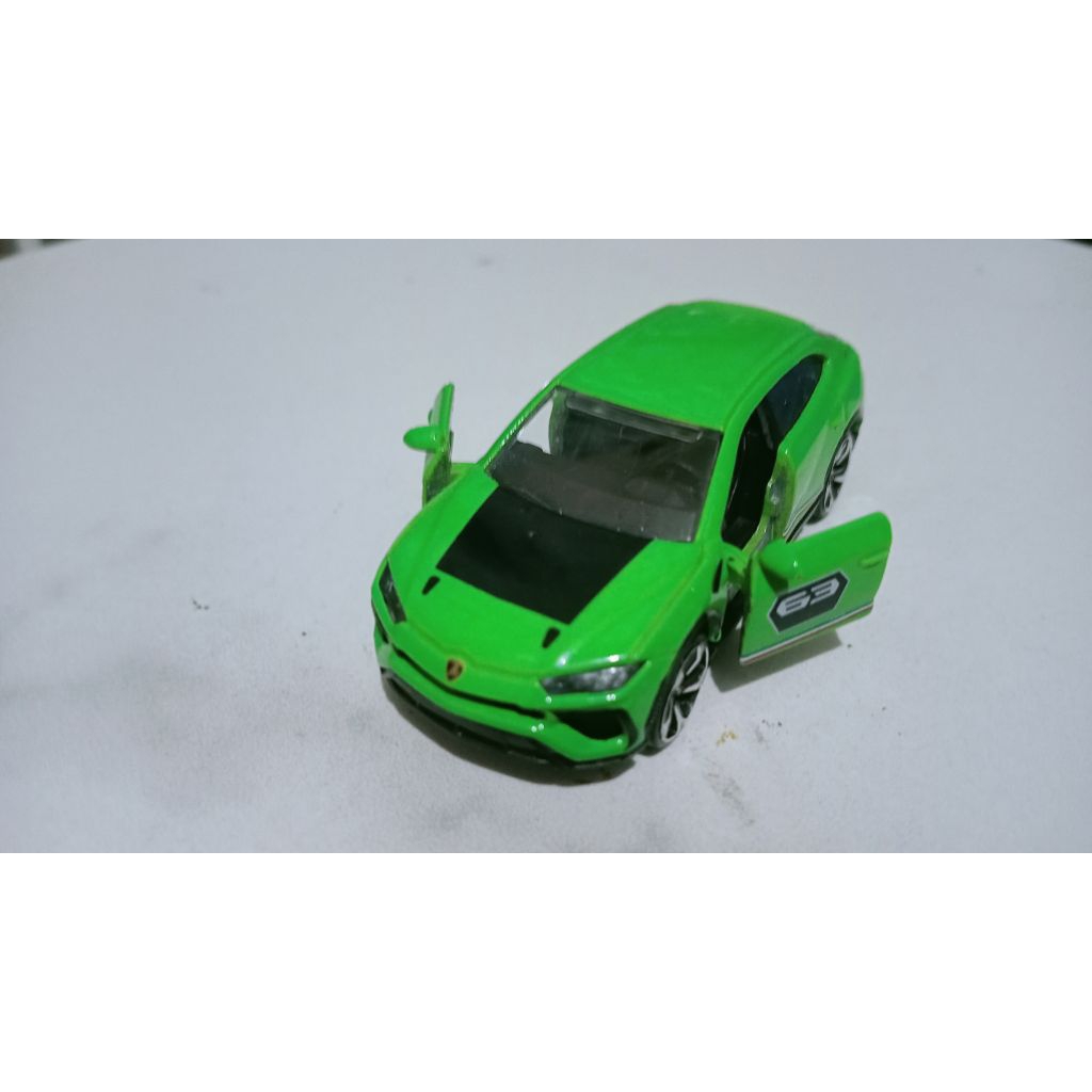 Majorette Lamborghini Urus Moving Part