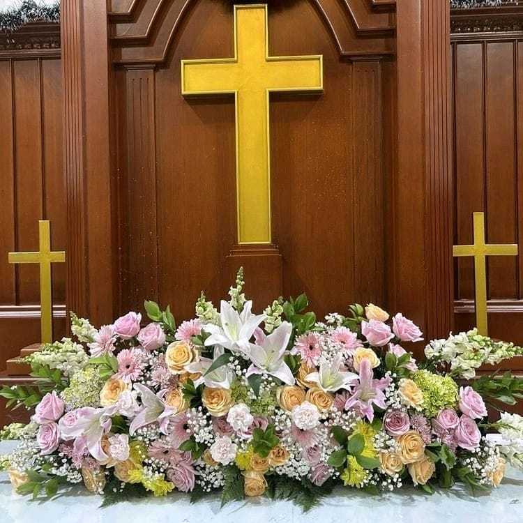 BUNGA ALTAR | BUNGA GEREJA | DEKORASI GEREJA | ALTAR
