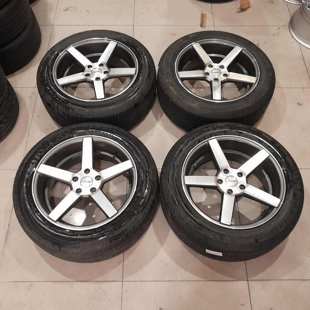 velg mobil bekas murah racing vossen ring 18 x8,5 baut 5x114,3 plus ban 235/55 r18