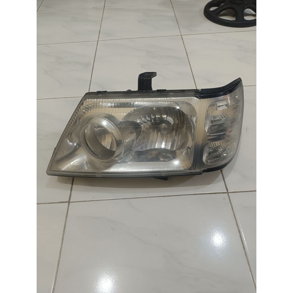 Lampu Depan Kuda Grandia Original OEM – Headlamp Mitsubishi Kuda Grandia Siap Pakai