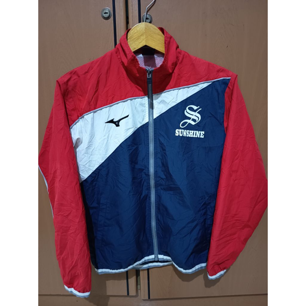 JAKET WINDBREAKER MIZUNO