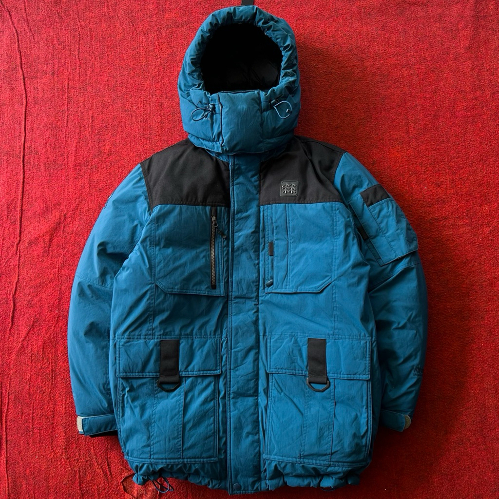 jaket kolon sport bulu angsa Size : XXL (P : 86cm X L : 67cm)