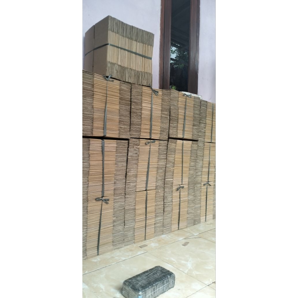 Kardus box pecking 30x15x15 cm