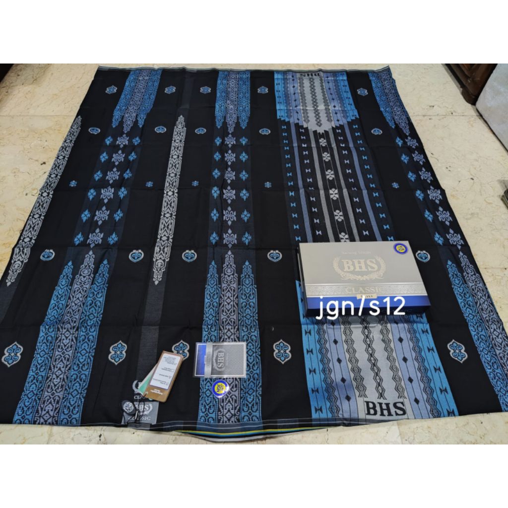 Sarung BHS Classic Jsk Silver Sarung BHS Classic Jgn Silver Sarung BHS Classic Jacquard Silver Sarun