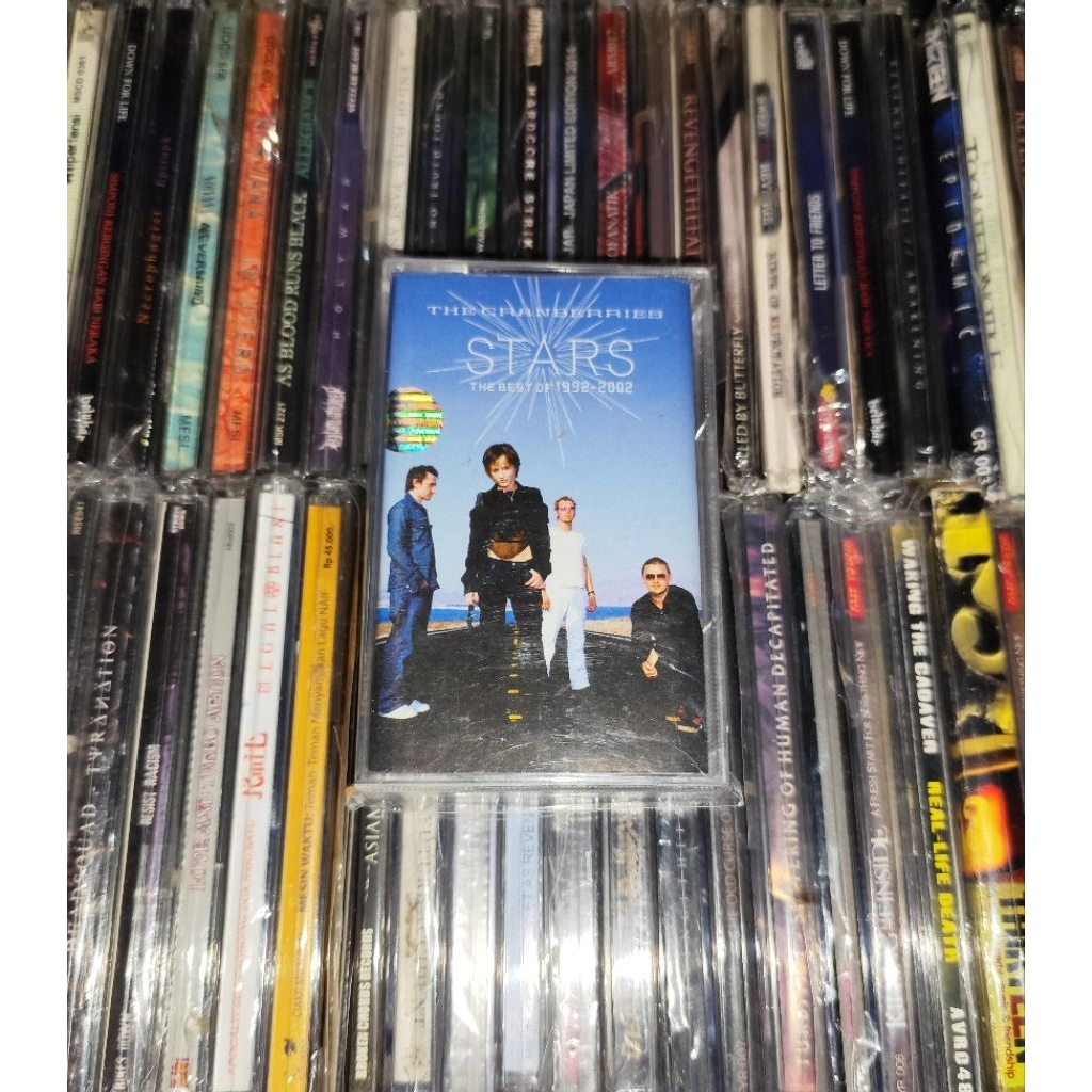 Kaset The Cranberries - Stars : The Best of 1992 - 2002