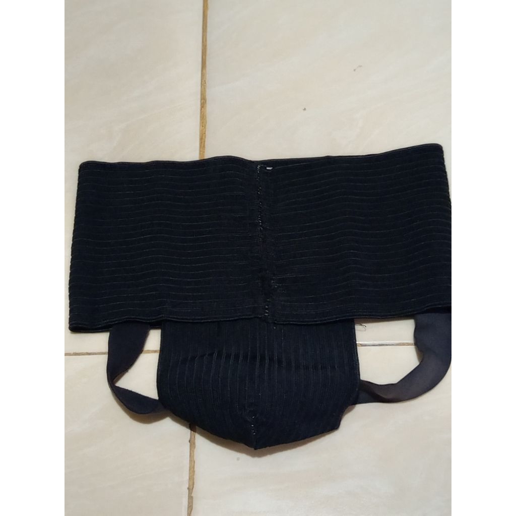 celana dalam PL pria mencegah penyakit hernia dan turun berok ukuran L merk adidas