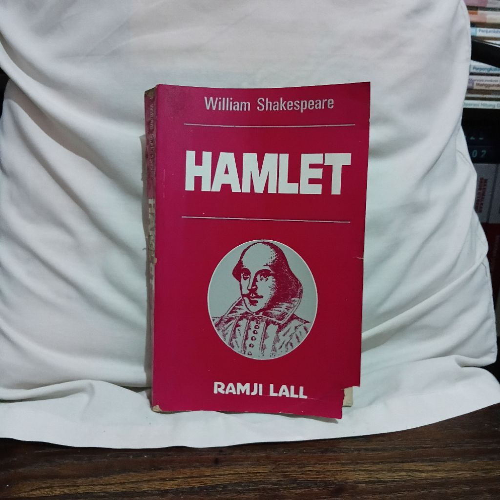 BUKU HAMLET
