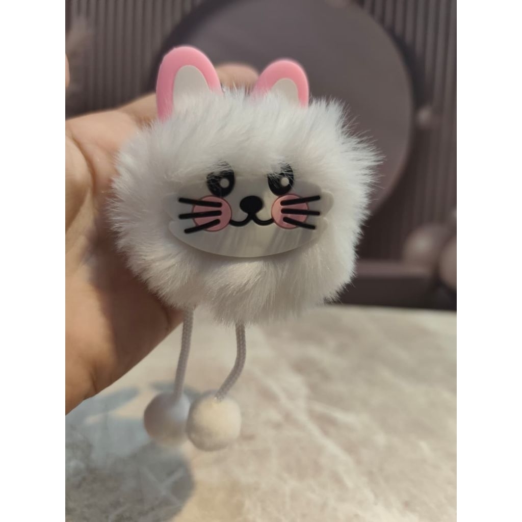 Gantungan tas/gantungan kunci bulu lucu