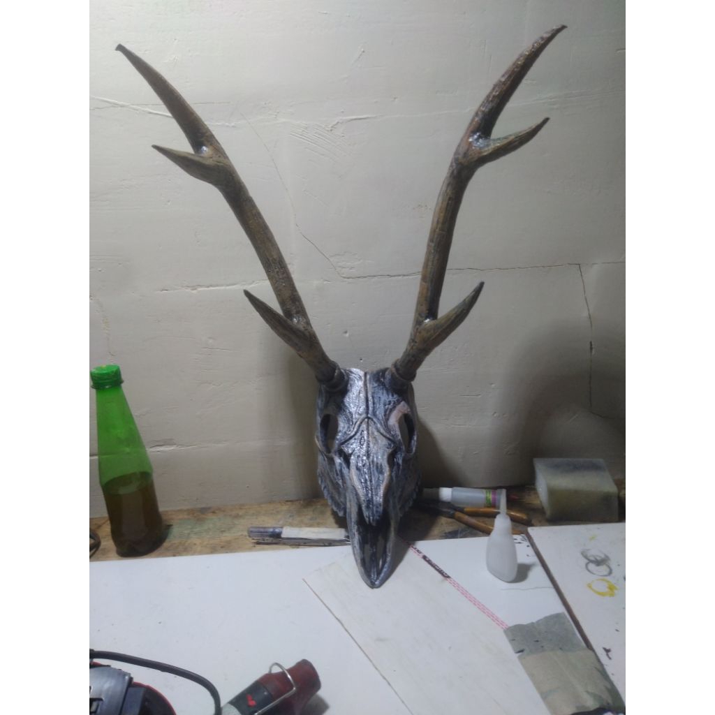 replika tengkorak rusa