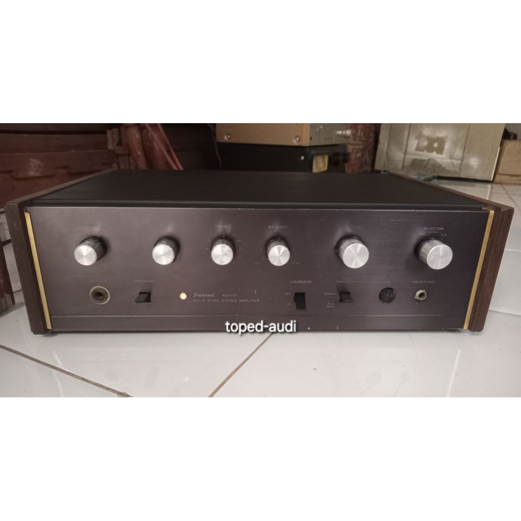 amplifier Sansui AU-101 (by:japan legend)