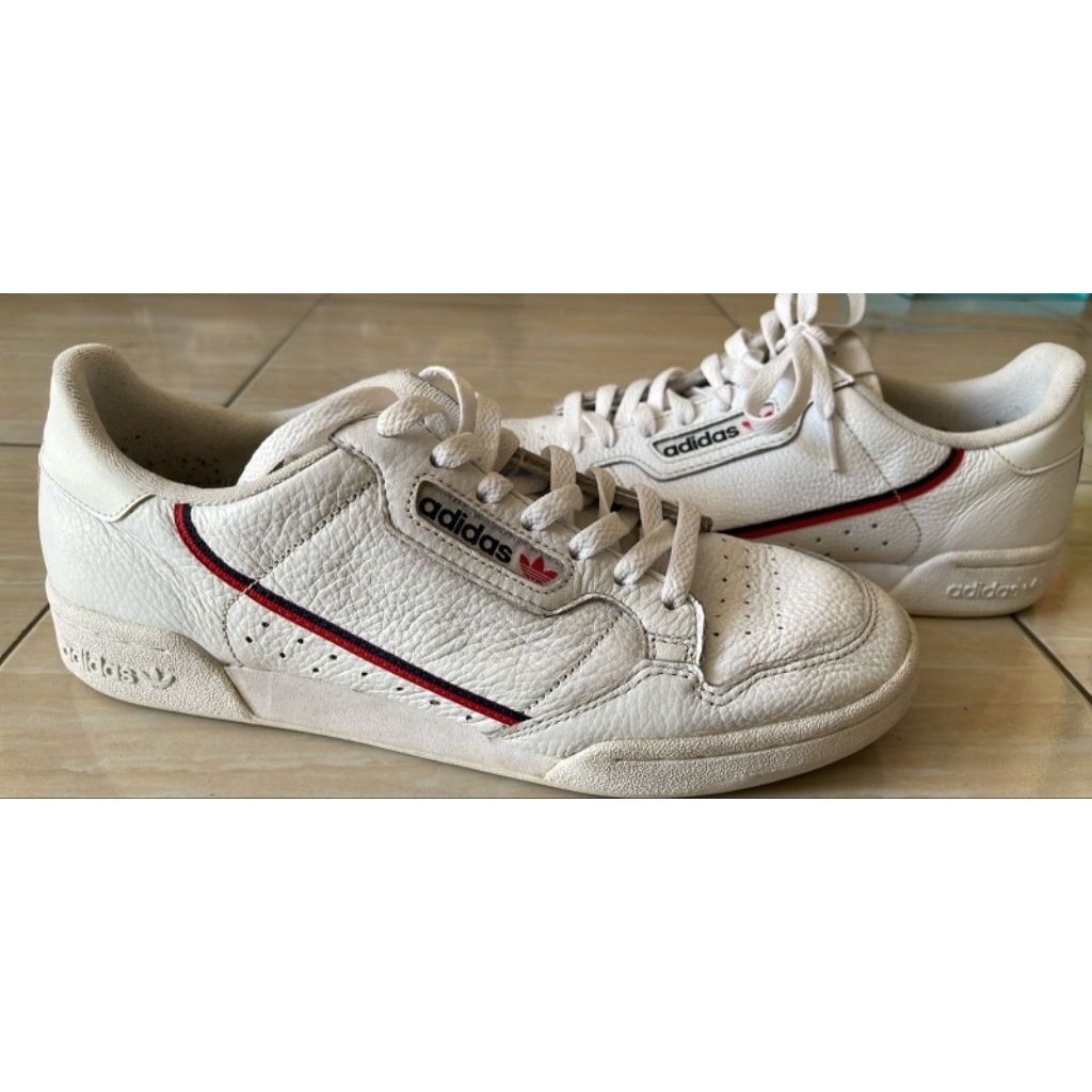 Sepatu Adidas Putih