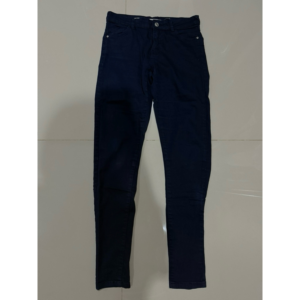 Preloved Celana Jegging Wanita Bershka