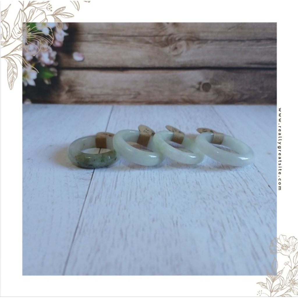 Cincin Giok Asli Burma Putih Kekuningan