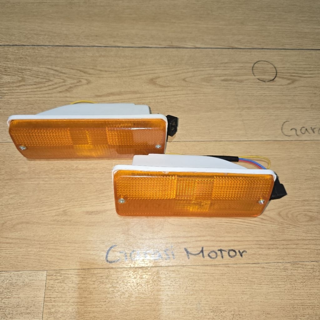 LAMPU BUMPER CARRY KIRI