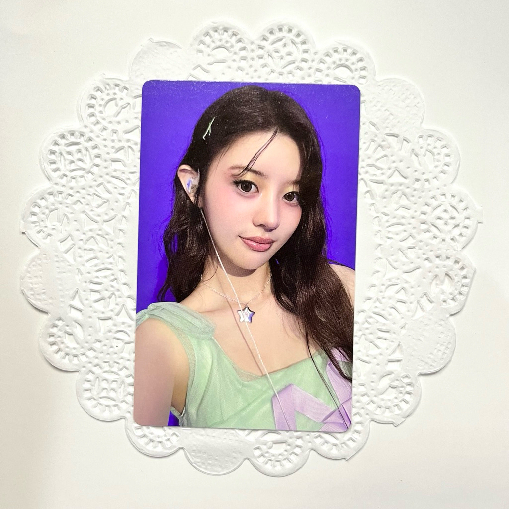 READY STOCK - Photocard Illit Minju Bomb Earphone Version