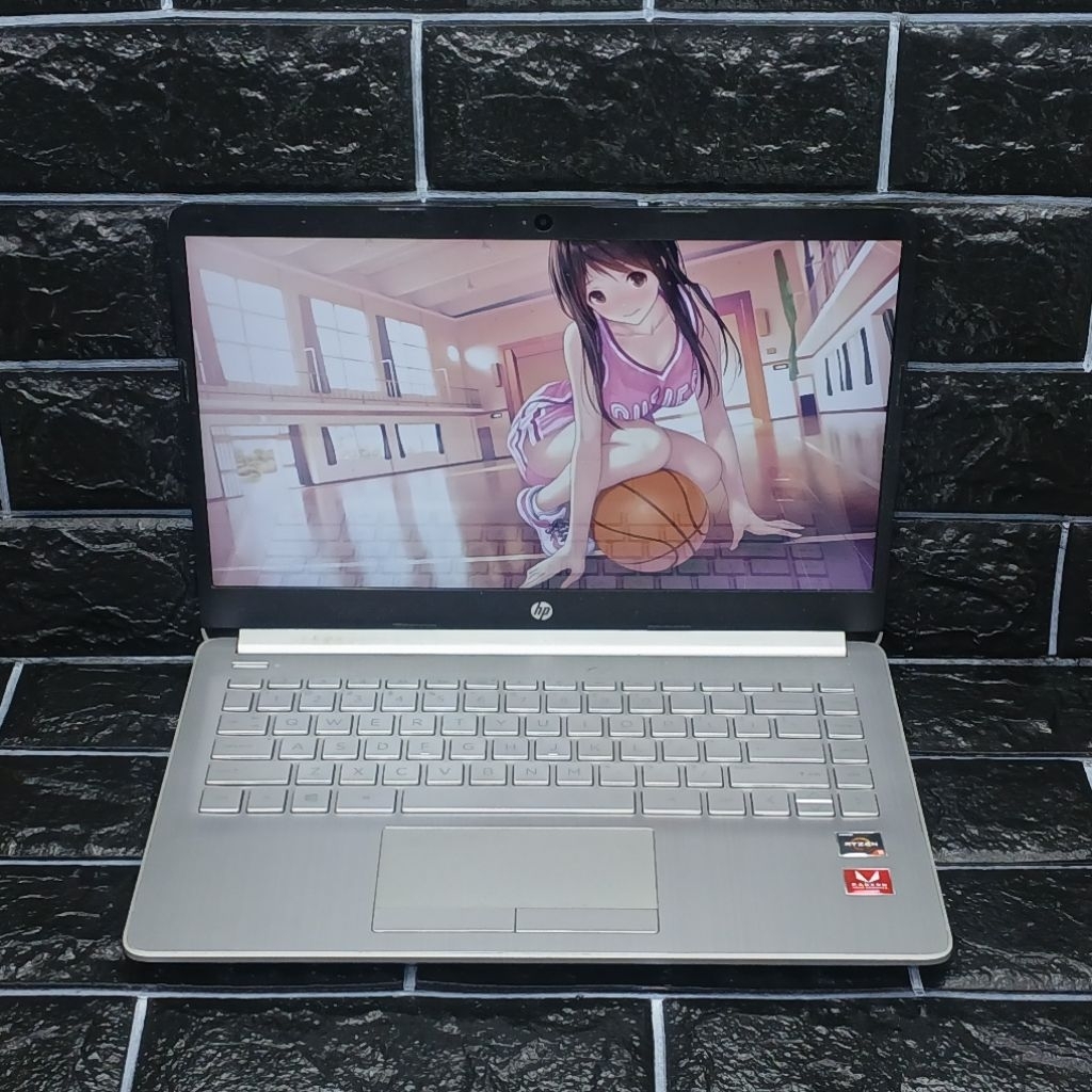 Laptop HP 14s-dk0157au AMD Ryzen 5 3500U 8/512GB