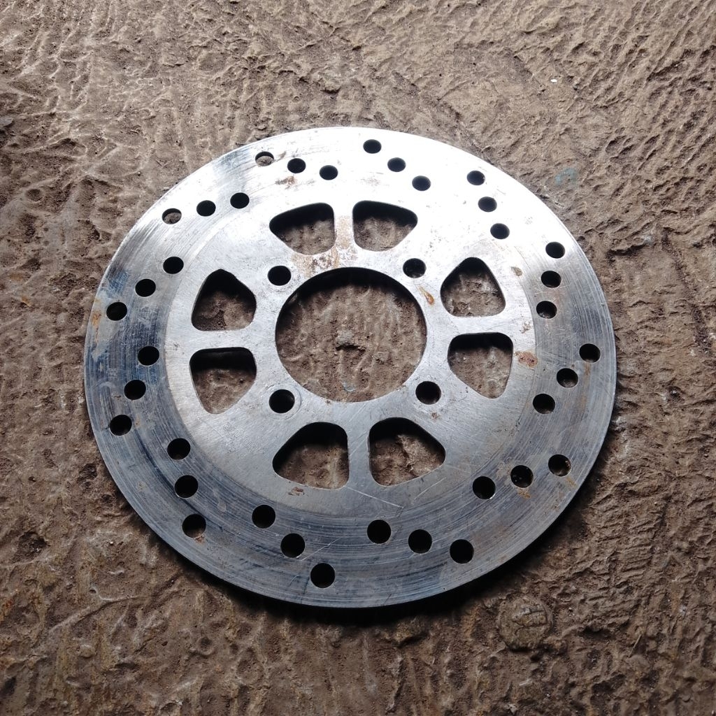 Piringan cakram untuk motor Yamaha Mio sporty Mio smile Mio soul dan Xeon original bekas copotan sec