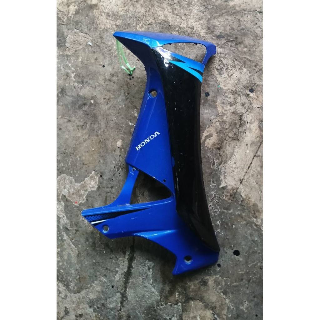 Cover sayap SEBELAH KANAN Honda Supra X 125 lama 2005-2006 KPH Original