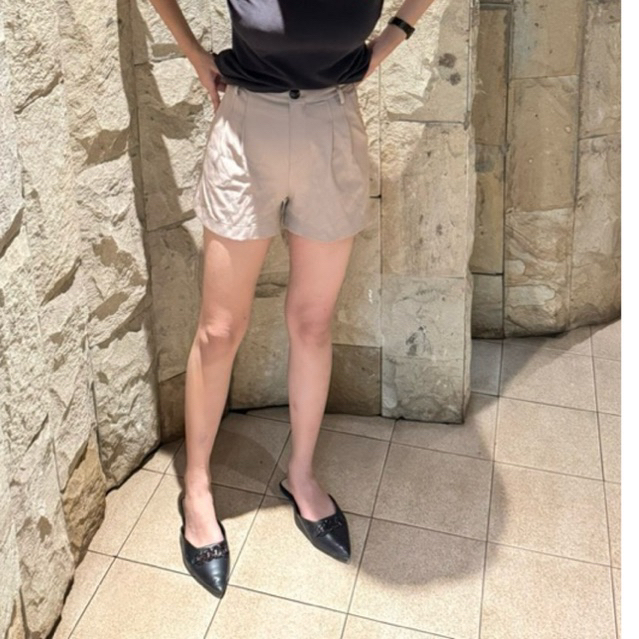 PRELOVED- CELANA PENDEK RIMINI XS