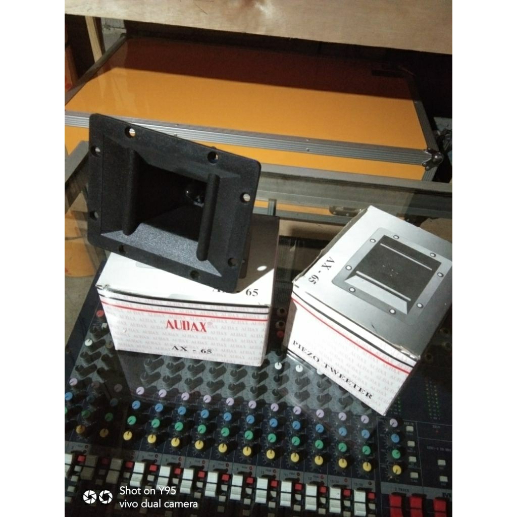 twiter audax ax65