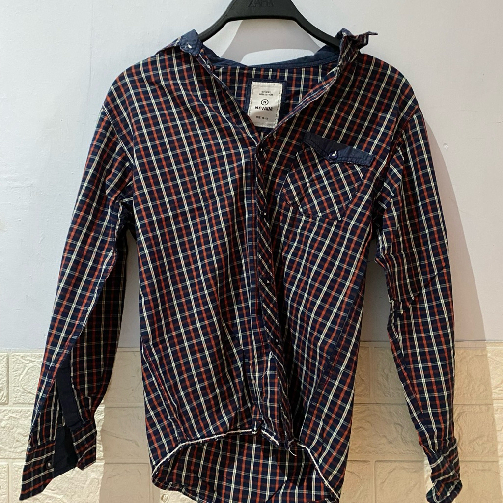 Kemeja Pria Nevada Kotak-Kotak Size 11-12 [Preloved Pribadi]