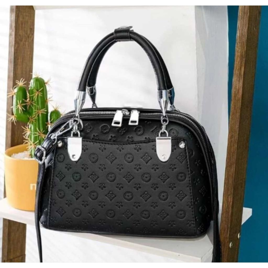 TAS, TAS IMPORT WANITA, TAS IMPORT KEKINIAN, TAS JALAN, TAS UNDANGAN, TAS CEWEK, TAS BARU, TAS DEWAS