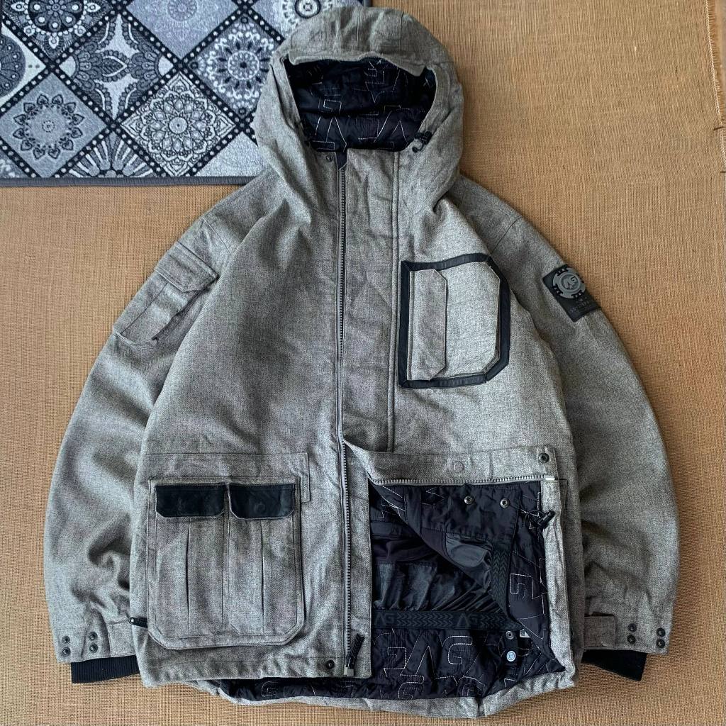 jaket Gunung Analog Gorpcore size fit L-XL (seperti baru) 100% original 090226I