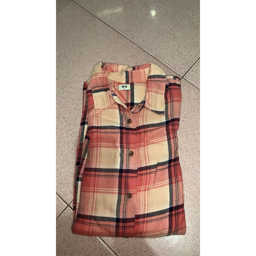 kemeja uniqlo XL preloved