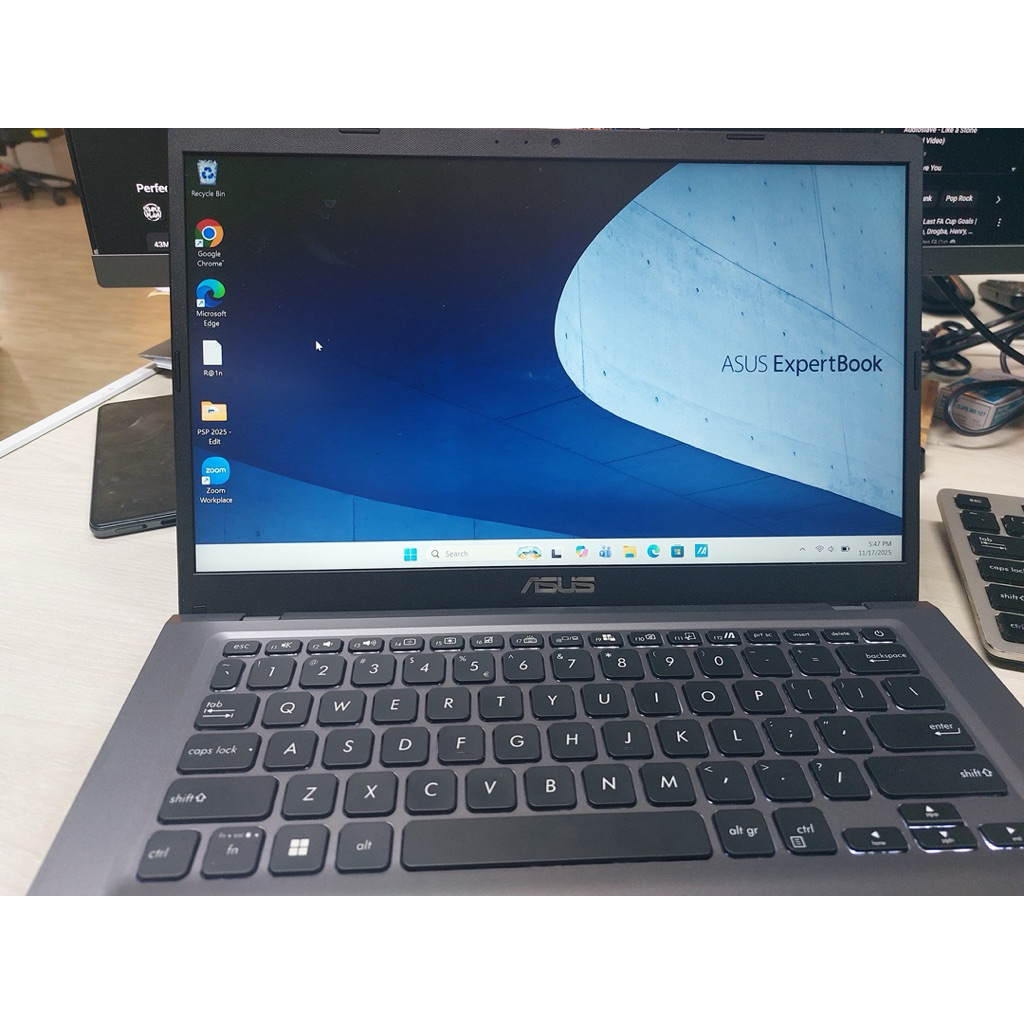Laptop ASUS ExpertBook (bekas)