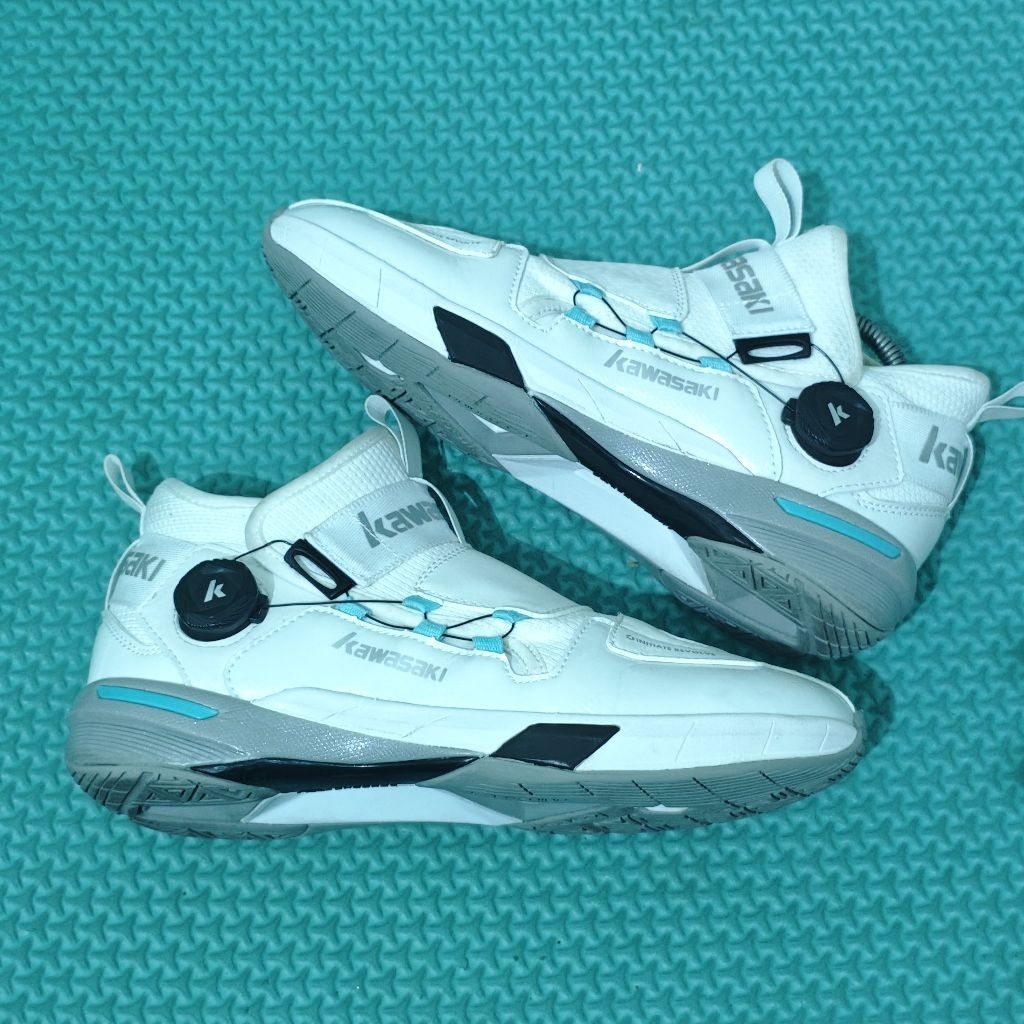 Sepatu badminton Kawasaki K2B20 Boa Original Second Size 40