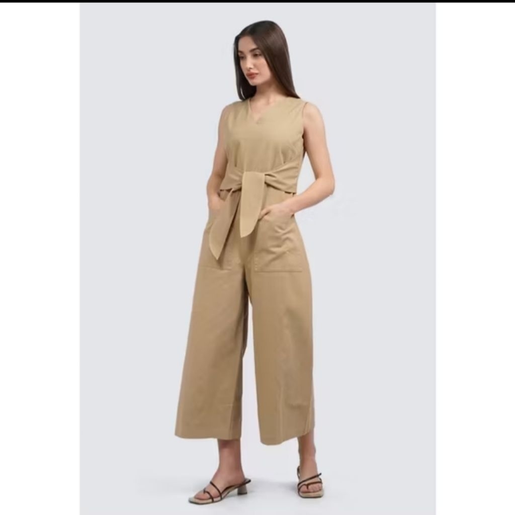 Et Cetera Jumpsuit tanpa Lengan V-Neck Khaki