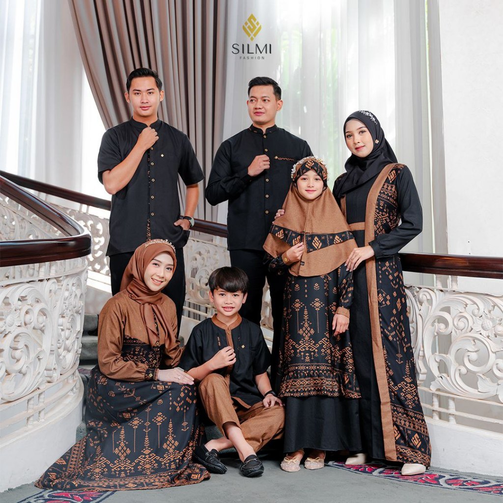 Sentosajaya_1 Sarimbit Silmi Family Lebaran 2026 Hitam Set Baju Muslim Keluarga Bahan Katun Madinah