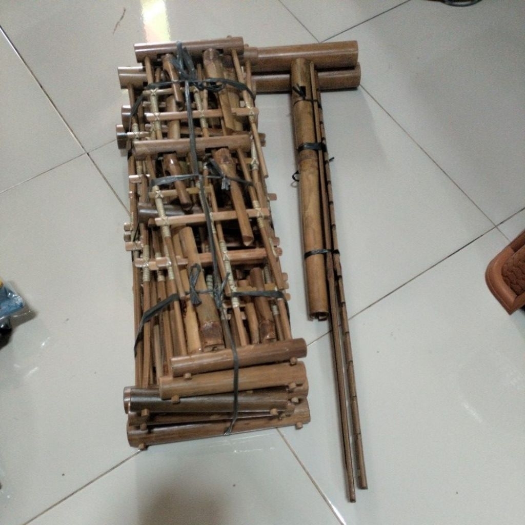 Angklung 2 oktaf 15 nada