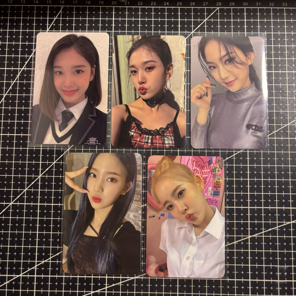 PC PHOTOCARD STAYC ISA YOUNG LUV | POB BUSHIYA STEREOTYPE, J PB STAY IN CHICAGO | POB EVERLINE WE NE